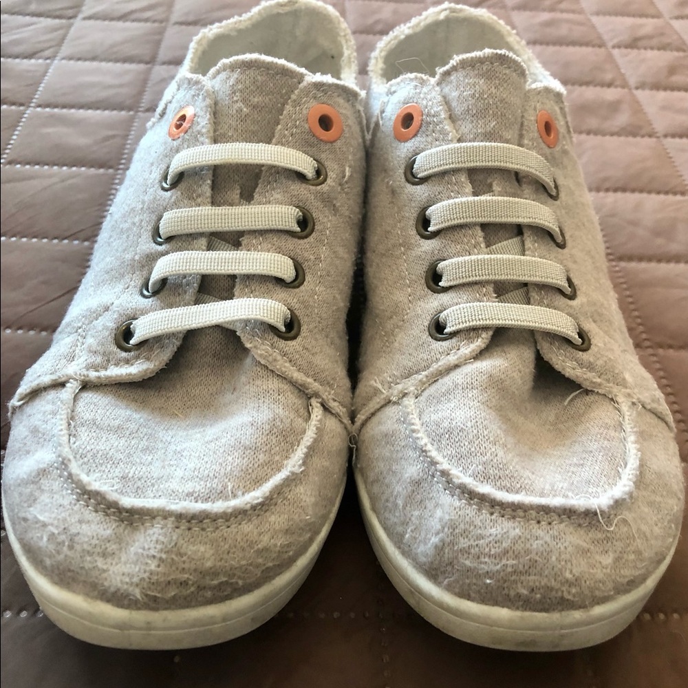 Women’s Vionic Beach Pismo Sneaker - Size 8 Grey